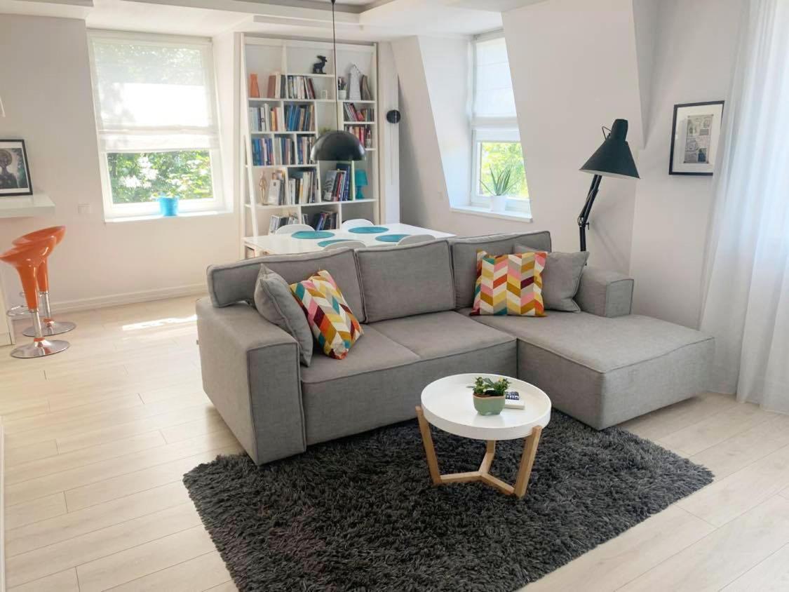 Costa Apartment